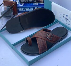 MEN SLIPPERS