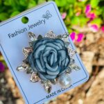 LADIES BROOCHES