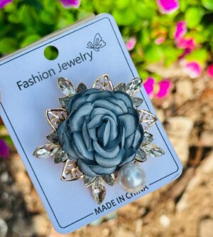 LADIES BROOCHES